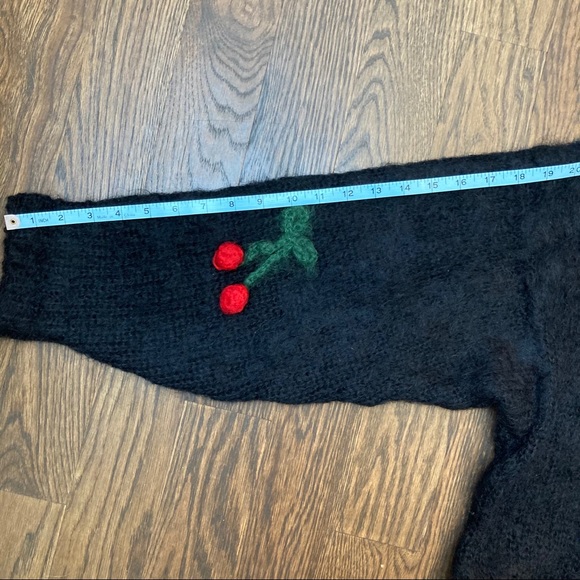 Vintage cherry sweater - Picture 10 of 10